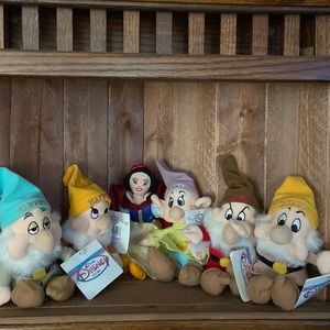 SNOW WHITE AND 5 OF THE 7 DWARFS ALL WITH TAGS..